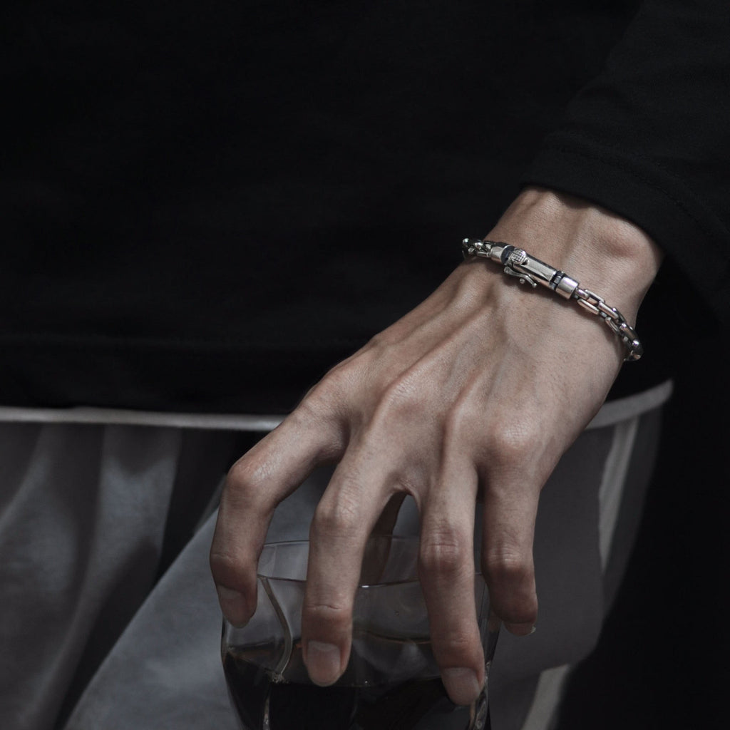 BoxUnboxed Kinetic Box Chain bracelet in solid 925 sterling silver with a heavy-duty utility safety clasp.